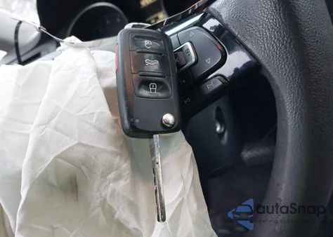 2015 Volkswagen Jetta 2.0L S из США, поврежденный, VIN 3VW2K7AJ0FM263921